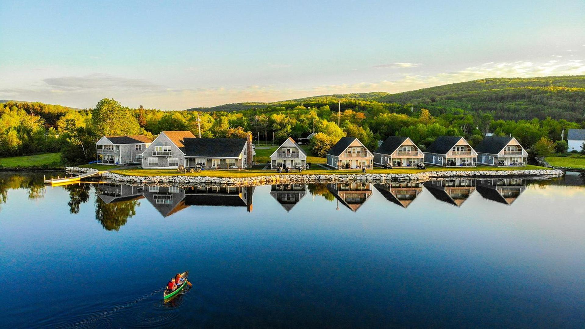Keltic Quay Cottages & Bayfront Lodge Whycocomagh Esterno foto