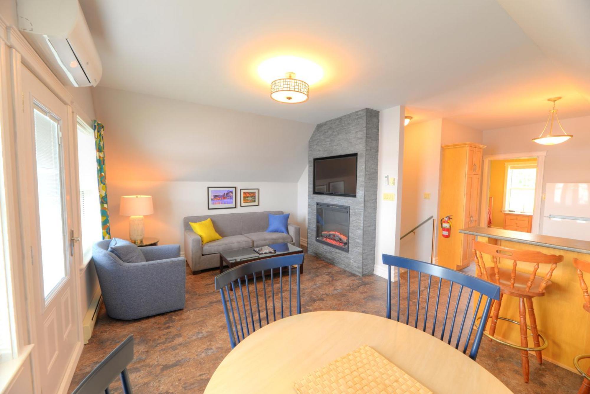 Keltic Quay Cottages & Bayfront Lodge Whycocomagh Esterno foto