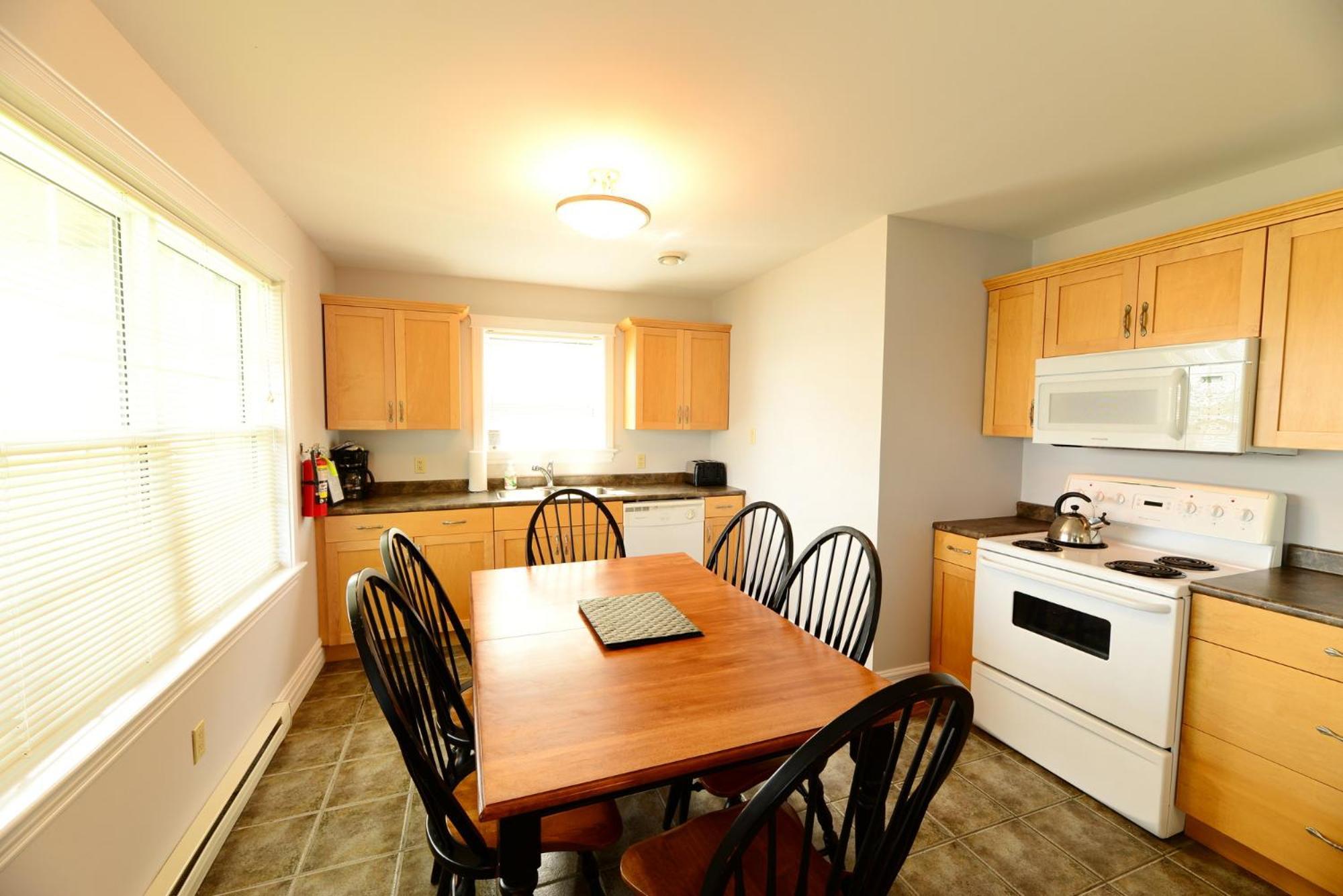 Keltic Quay Cottages & Bayfront Lodge Whycocomagh Esterno foto