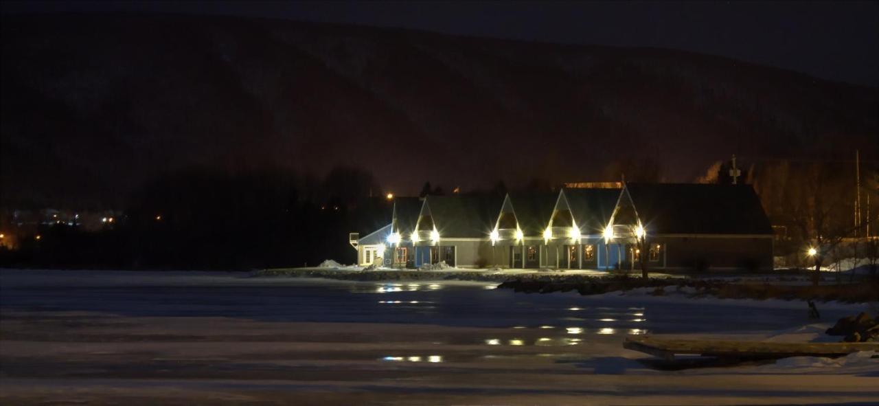 Keltic Quay Cottages & Bayfront Lodge Whycocomagh Esterno foto