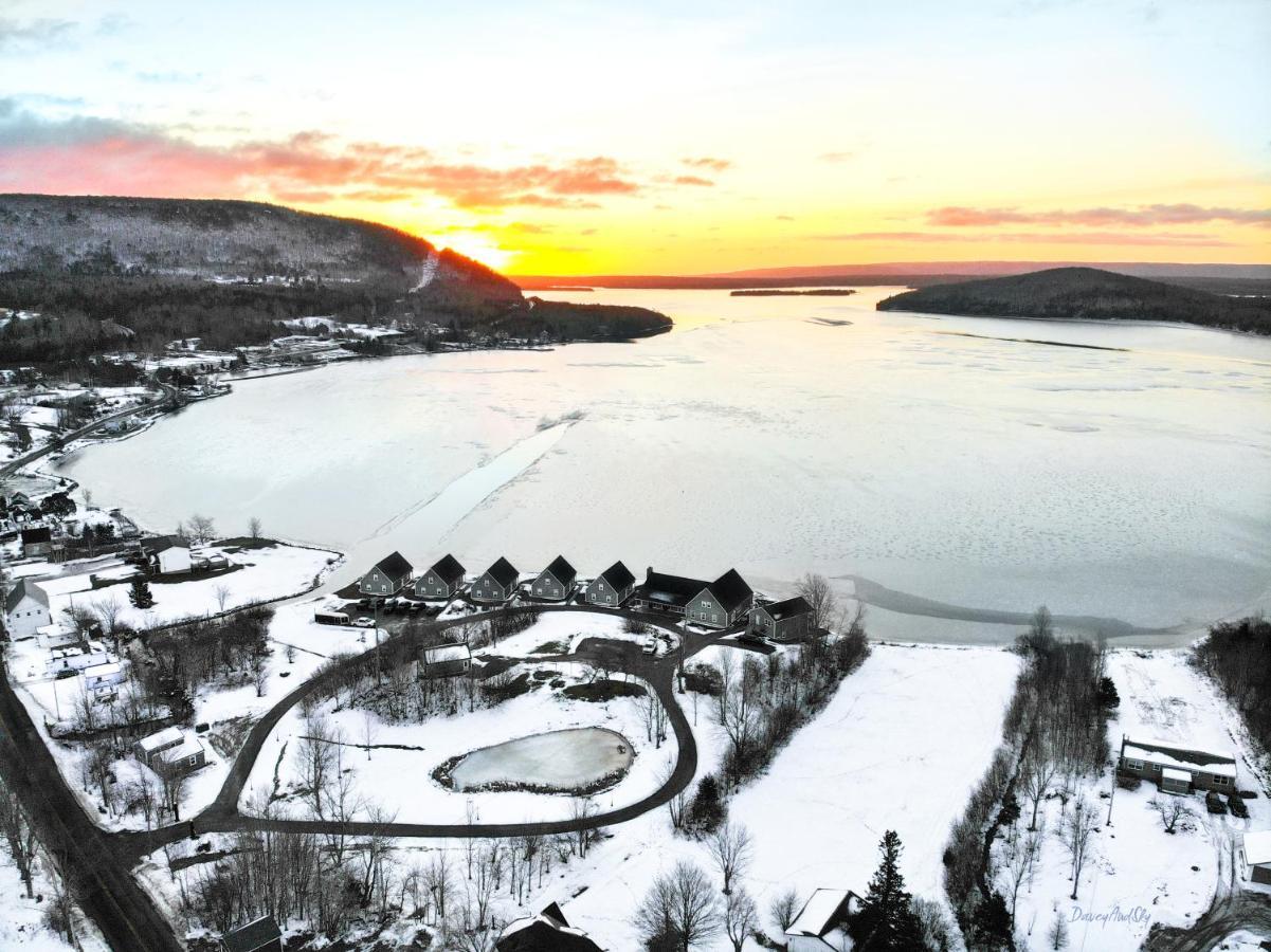 Keltic Quay Cottages & Bayfront Lodge Whycocomagh Esterno foto